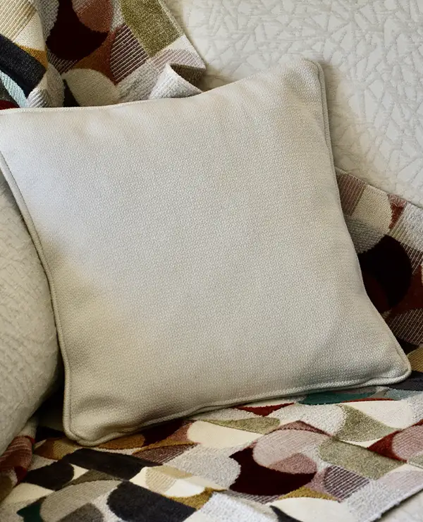 Confection housse de coussin à Nice 06